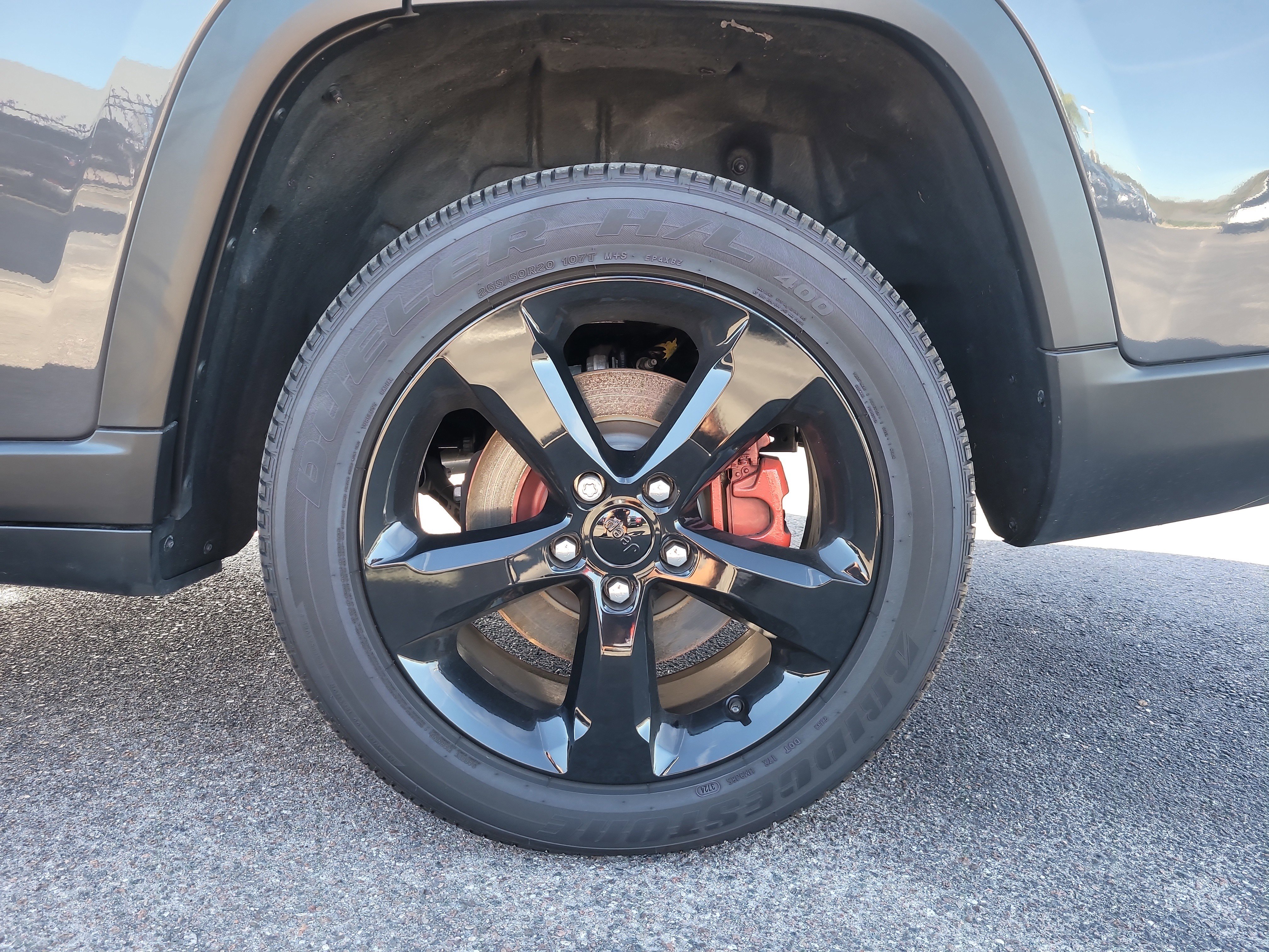 Used 2025 Jeep Grand Cherokee L Laredo image 8