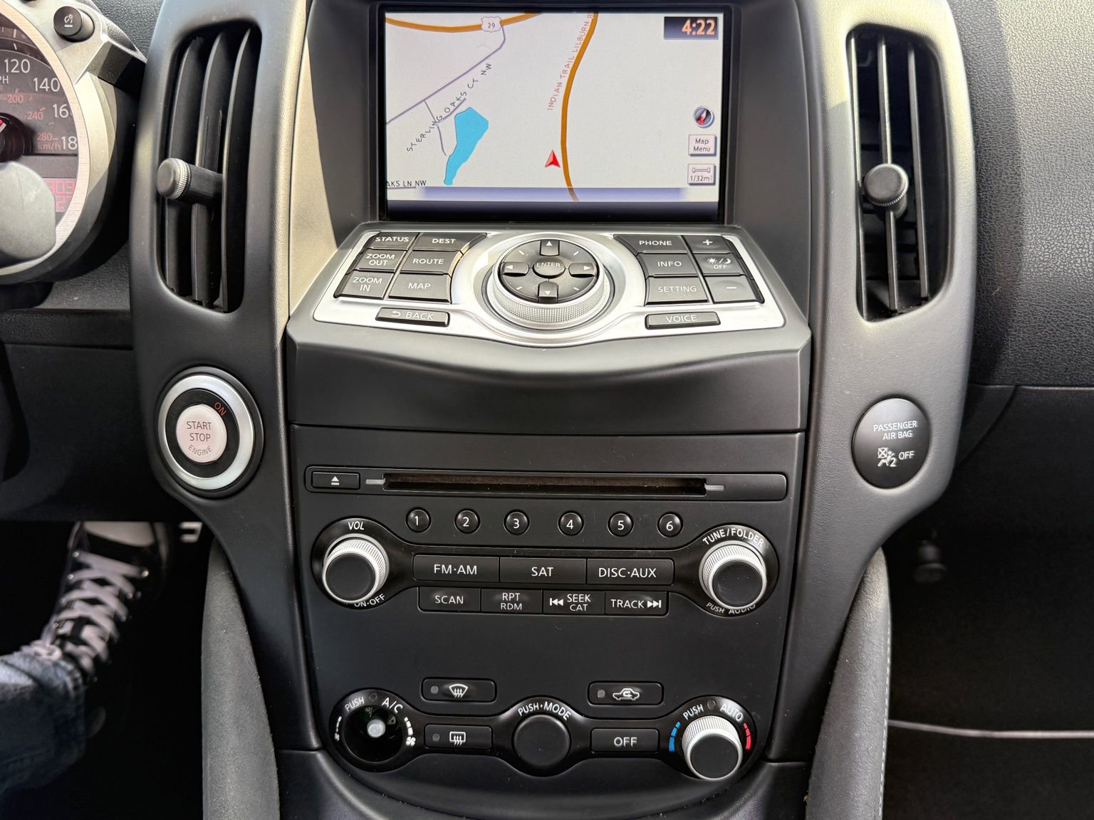 Used 2014 Nissan 370Z Touring w/ Sport Package image 25