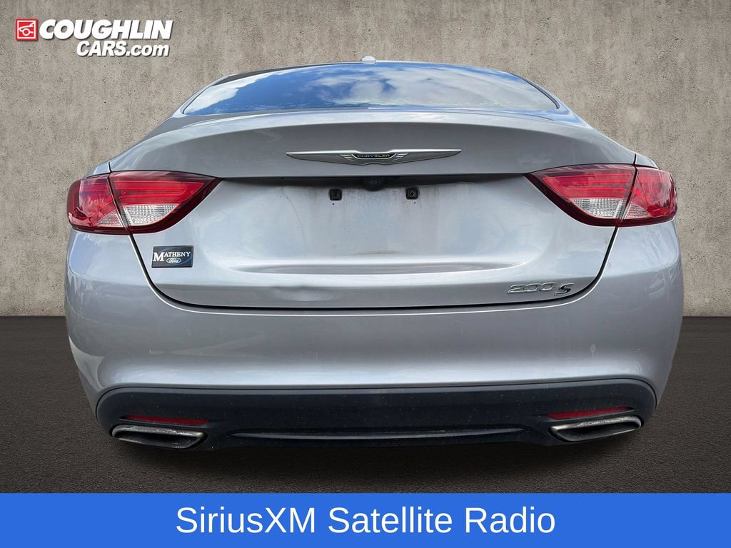 Used 2016 Chrysler 200 S w/ Comfort Group FWD image 7