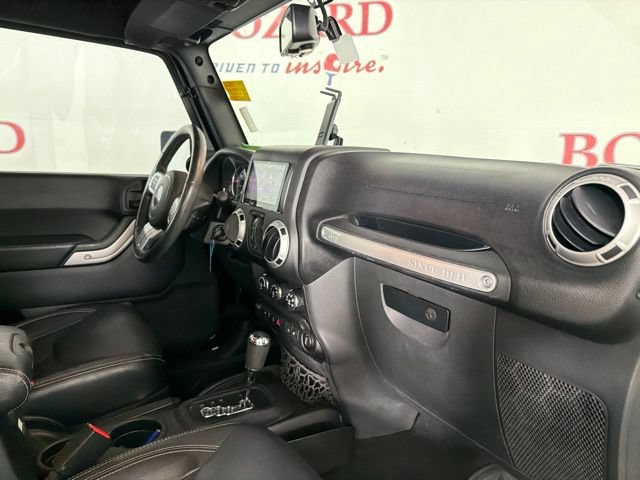 Used 2016 Jeep Wrangler Unlimited Rubicon AWD/4WD image 17