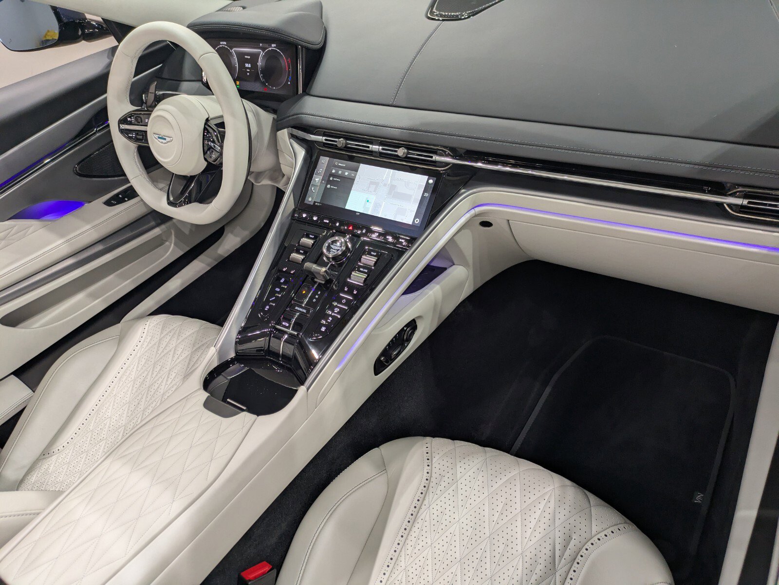 New 2026 Aston Martin DB12 Convertible image 21