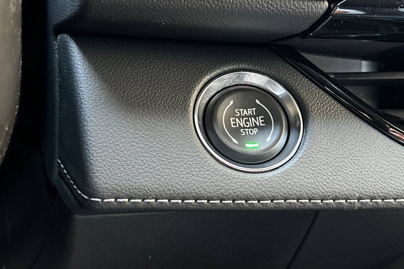 New 2026 Buick Enclave Sport Touring w/ Power Package FWD image 22