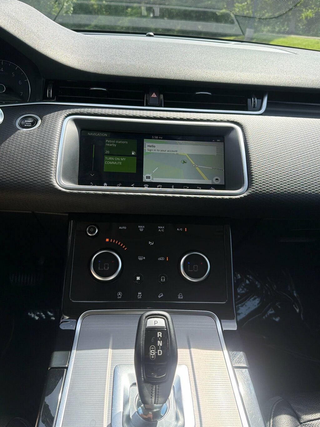 Used 2020 Land Rover Range Rover Evoque S AWD/4WD image 17