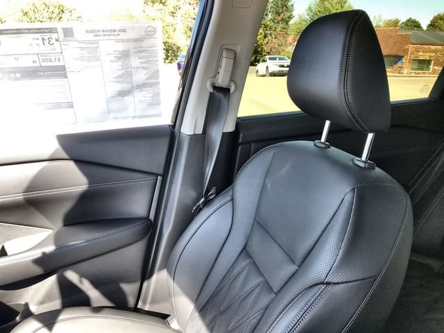 New 2026 Nissan Rogue Platinum w/ Platinum Premium Package AWD/4WD image 24