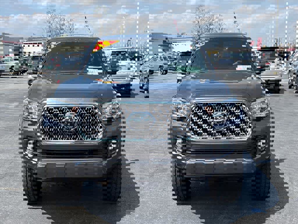 Used 2018 Toyota Tacoma TRD Off-Road image 24