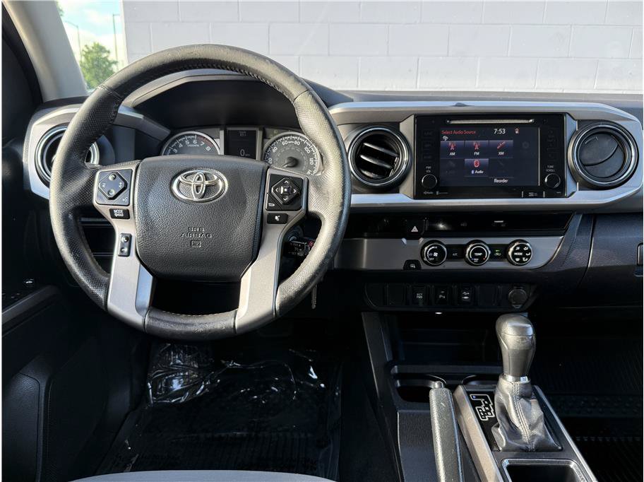Used 2017 Toyota Tacoma SR5 w/ Tow Package RWD image 17