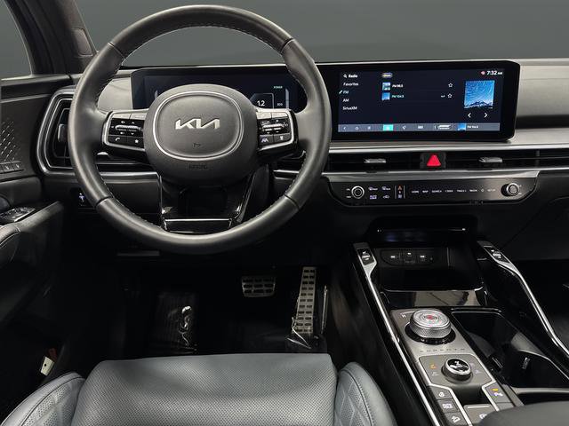 Used 2025 Kia Sorento SX Prestige image 5