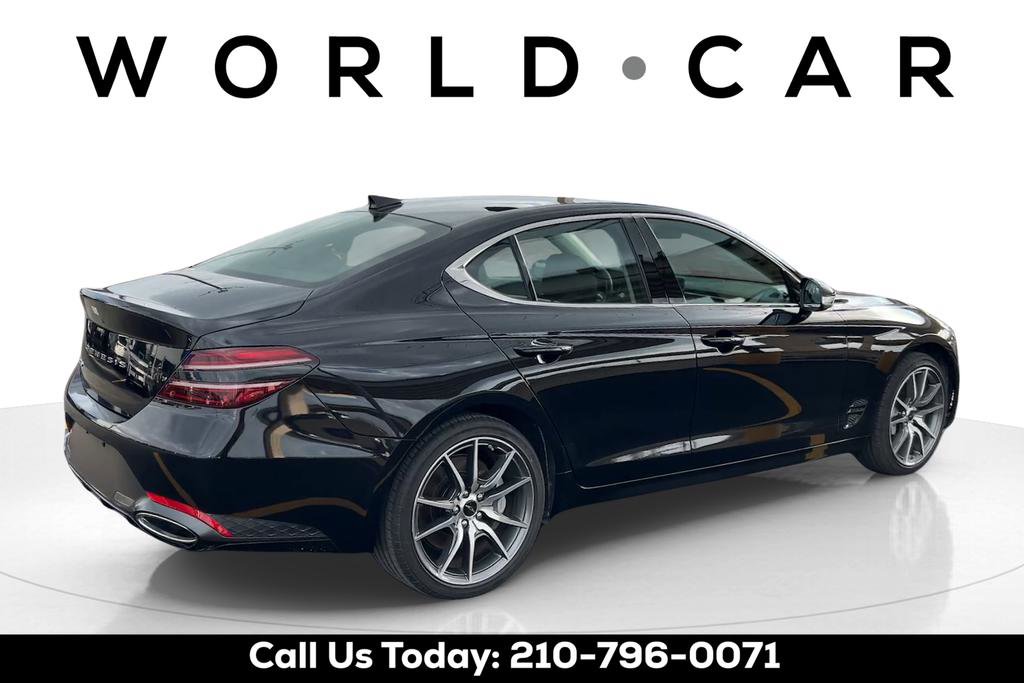 Used 2025 Genesis G70 2.5T image 7