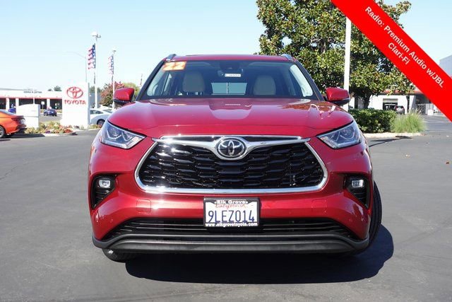 Used 2022 Toyota Highlander Limited image 6