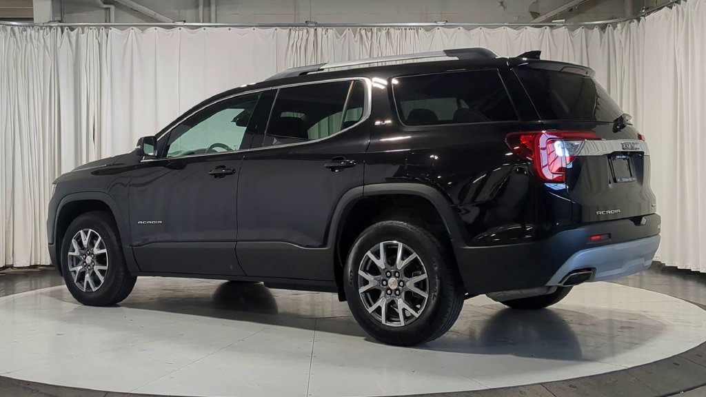 Used 2023 GMC Acadia SLT w/ LPO, Floor Liner Package AWD/4WD image 6