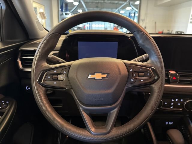 Used 2025 Chevrolet TrailBlazer LT image 16