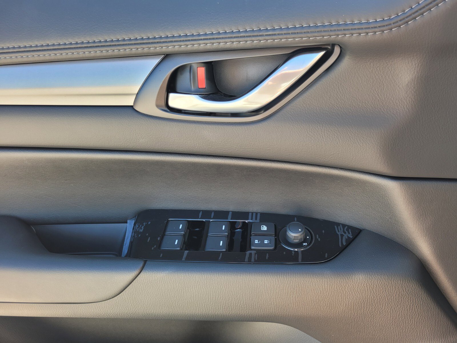 New 2025 MAZDA CX-5 AWD 2.5 S w/ Preferred Package image 23