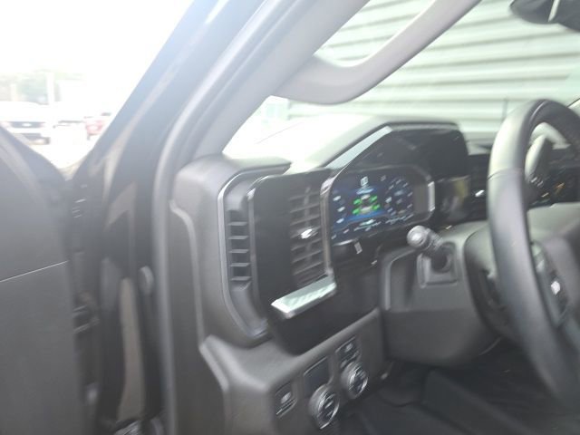 Used 2024 Chevrolet Silverado 1500 LT w/ Convenience Package II image 11