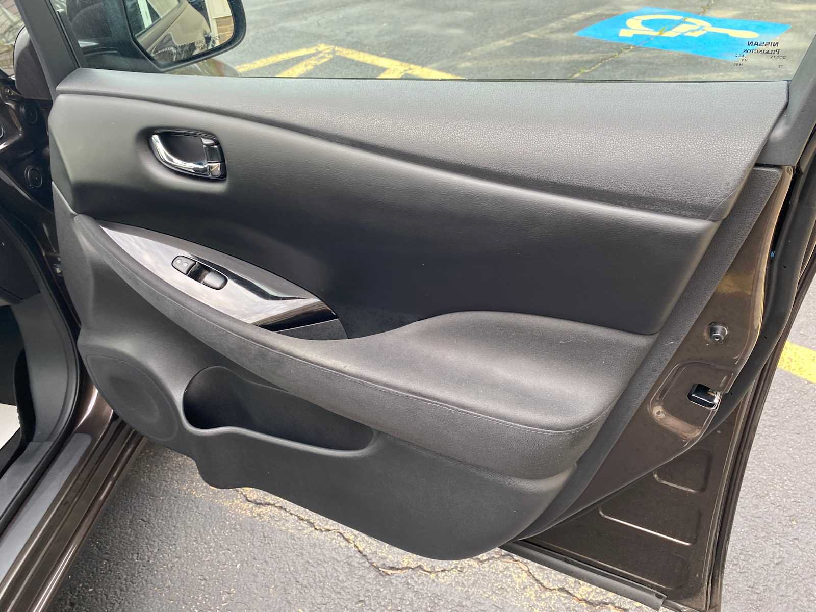 Used 2016 Nissan Leaf SV FWD image 34