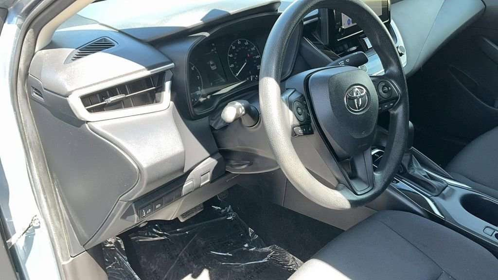 Used 2023 Toyota Corolla LE FWD image 12