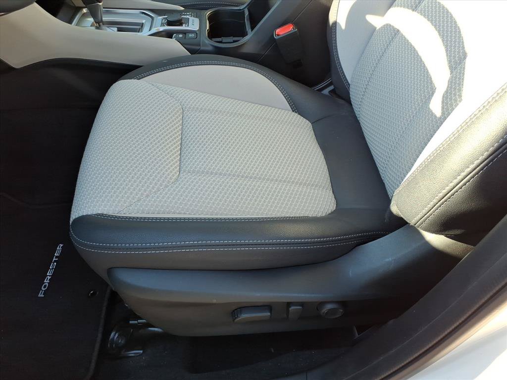Used 2023 Subaru Forester Premium AWD/4WD image 24