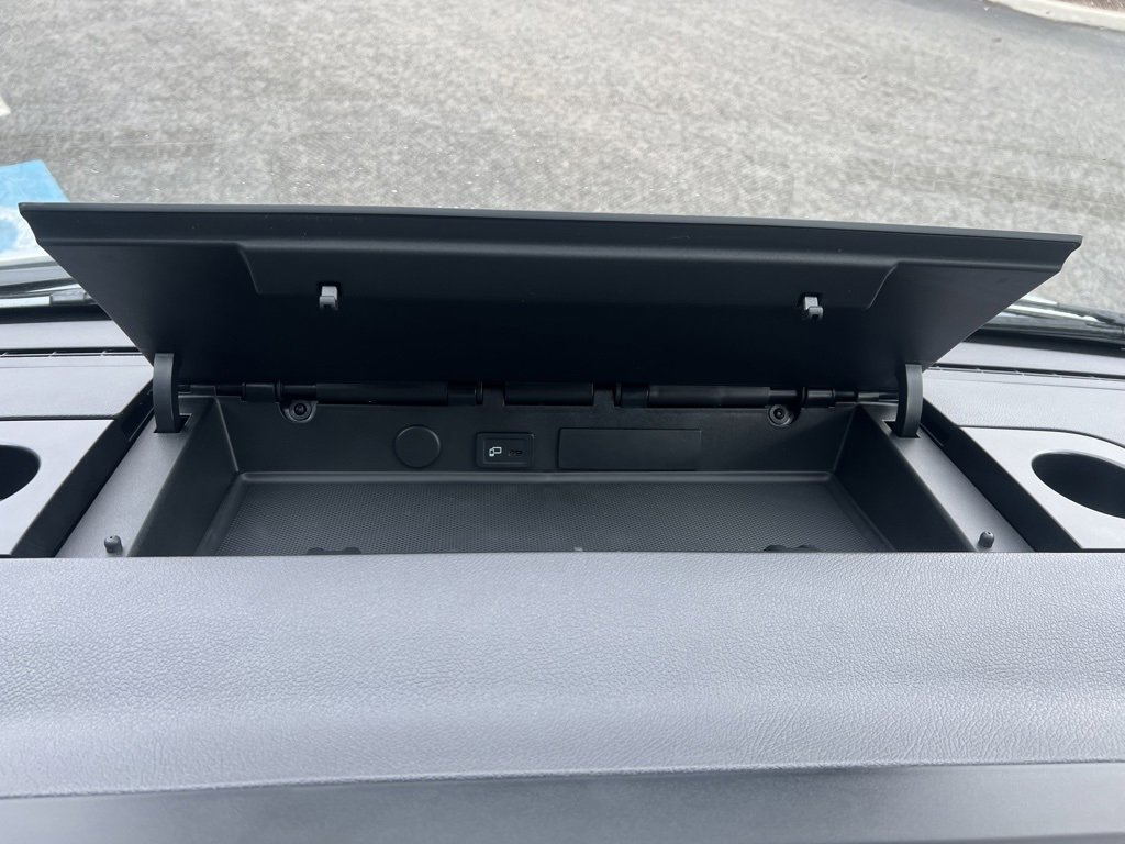 Used 2024 Mercedes-Benz Sprinter 4500 image 25