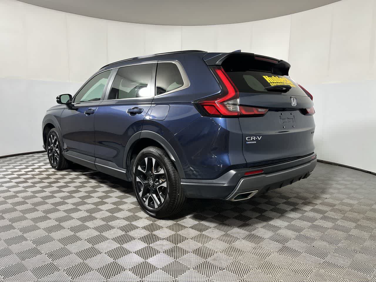 Used 2025 Honda CR-V Sport-L image 6