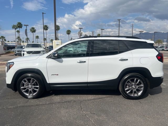 Used 2024 GMC Terrain AT4 image 6