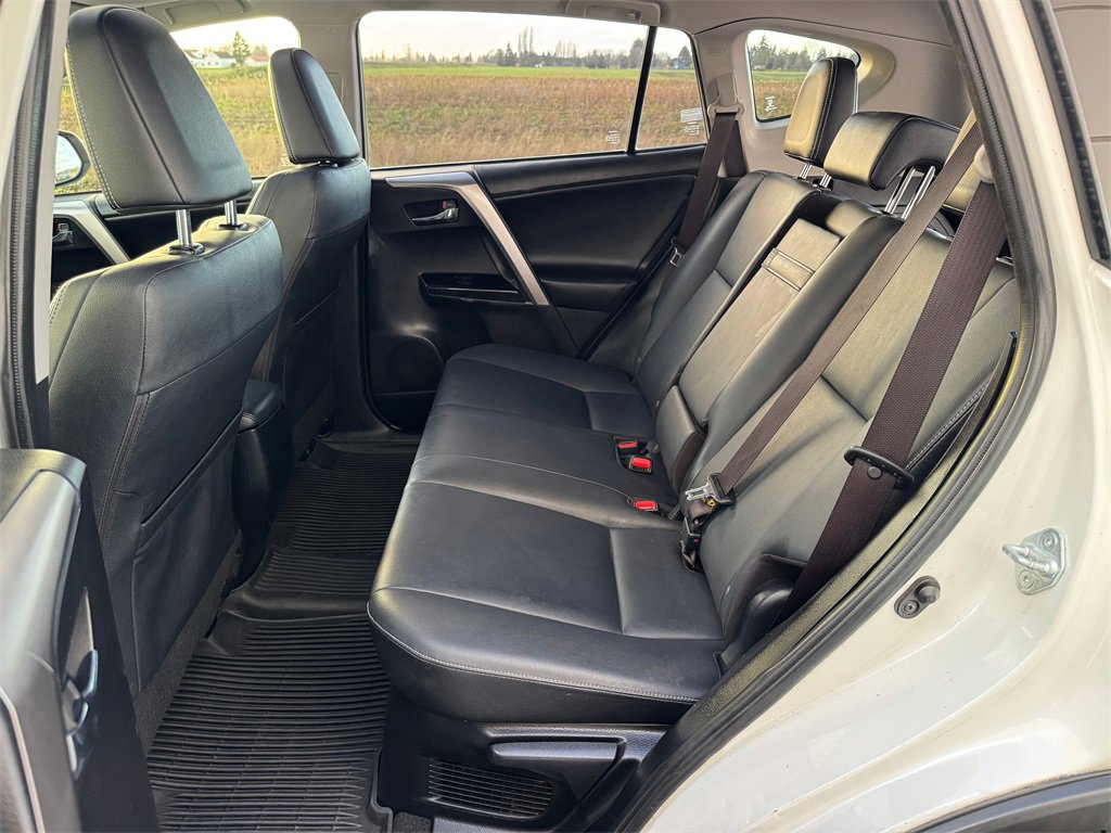Used 2016 Toyota RAV4 Limited image 22