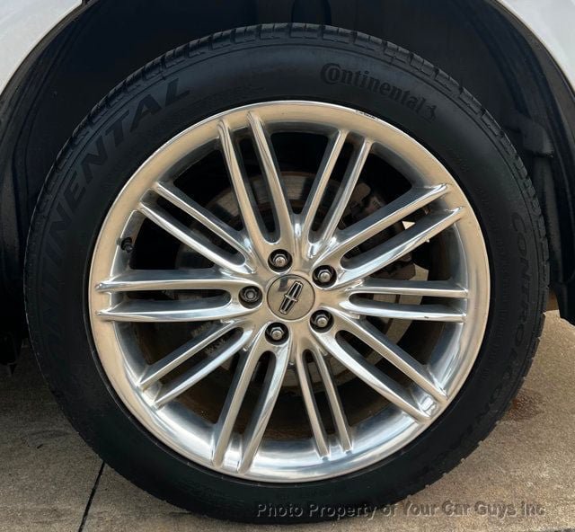 Used 2019 Lincoln MKT AWD image 33