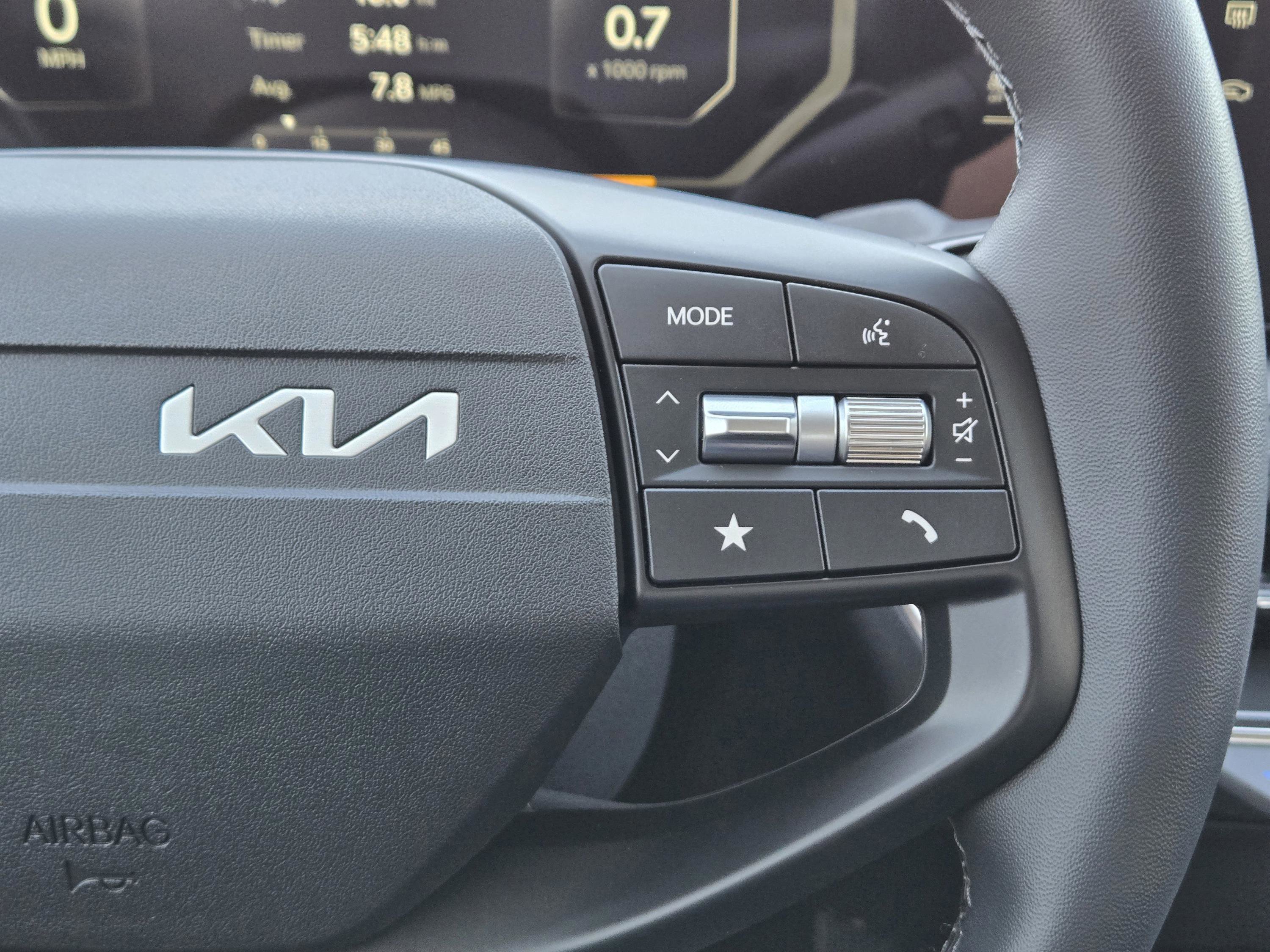 New 2025 Kia K4 EX image 22