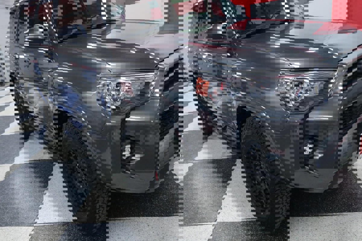 Used 2021 Toyota 4Runner SR5 Premium w/ Moonroof Package image 33