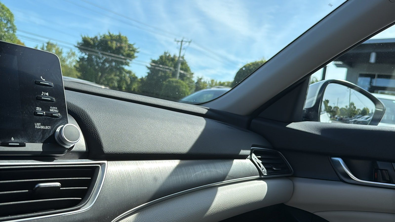 Used 2018 Honda Accord LX image 18