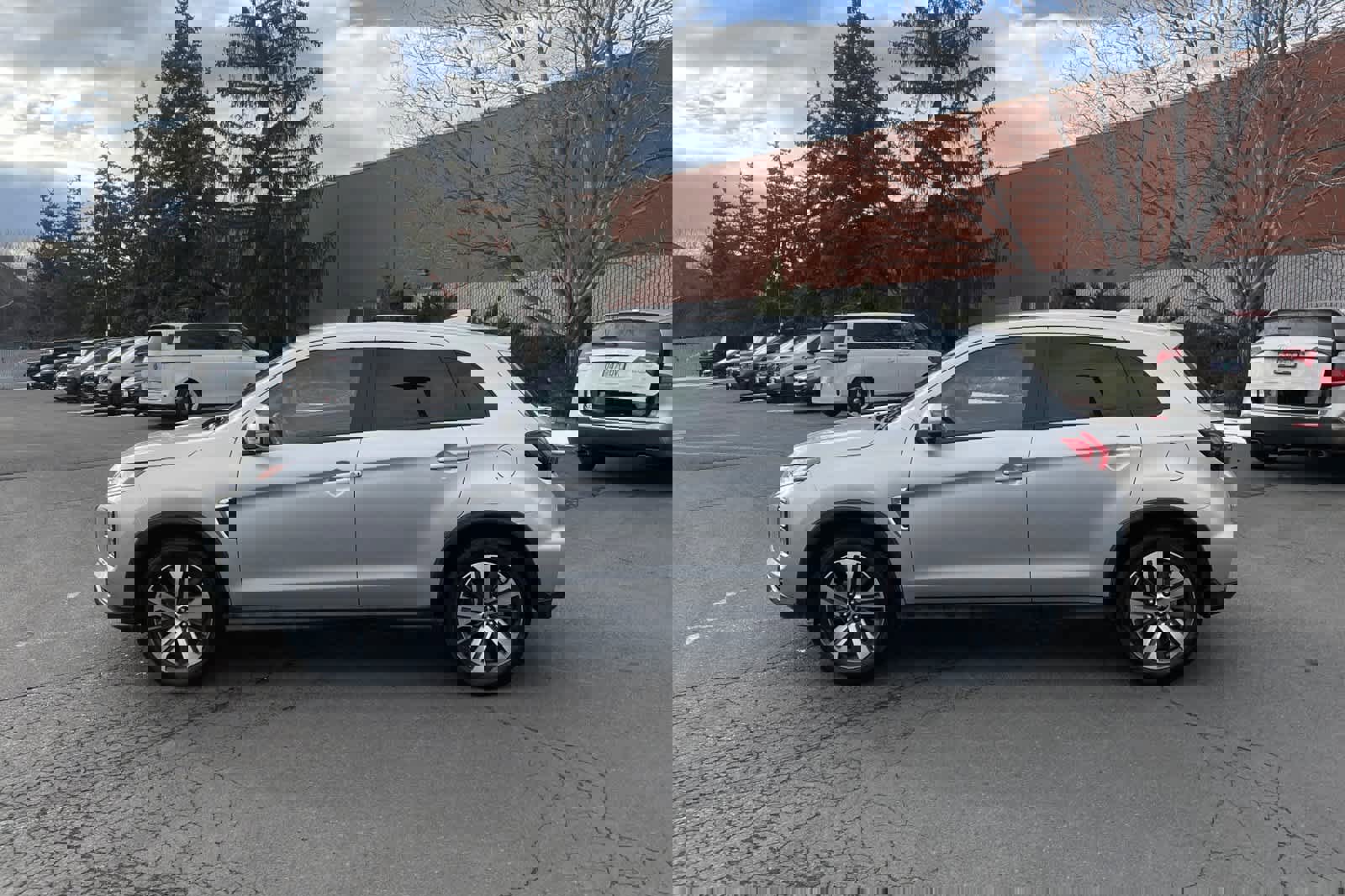 Used 2024 Mitsubishi Outlander Sport SE image 5