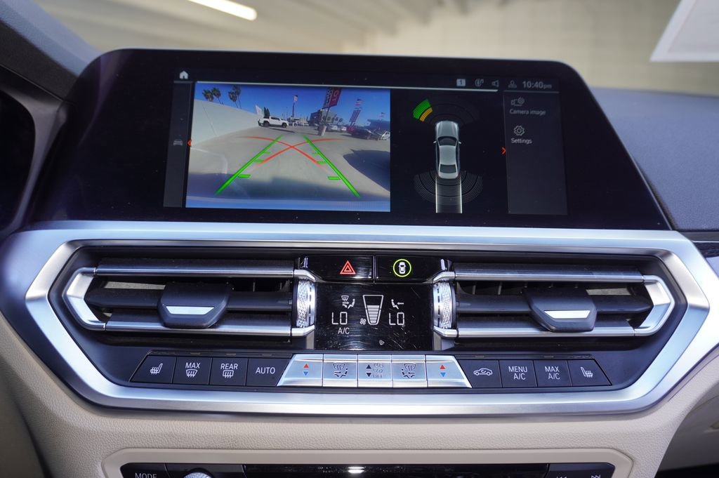 Used 2021 BMW 330i Sedan w/ Driving Assistance Package image 15