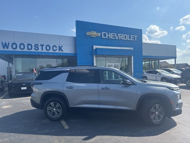 New 2026 Chevrolet Traverse LT w/ Driver Confidence Package image 2