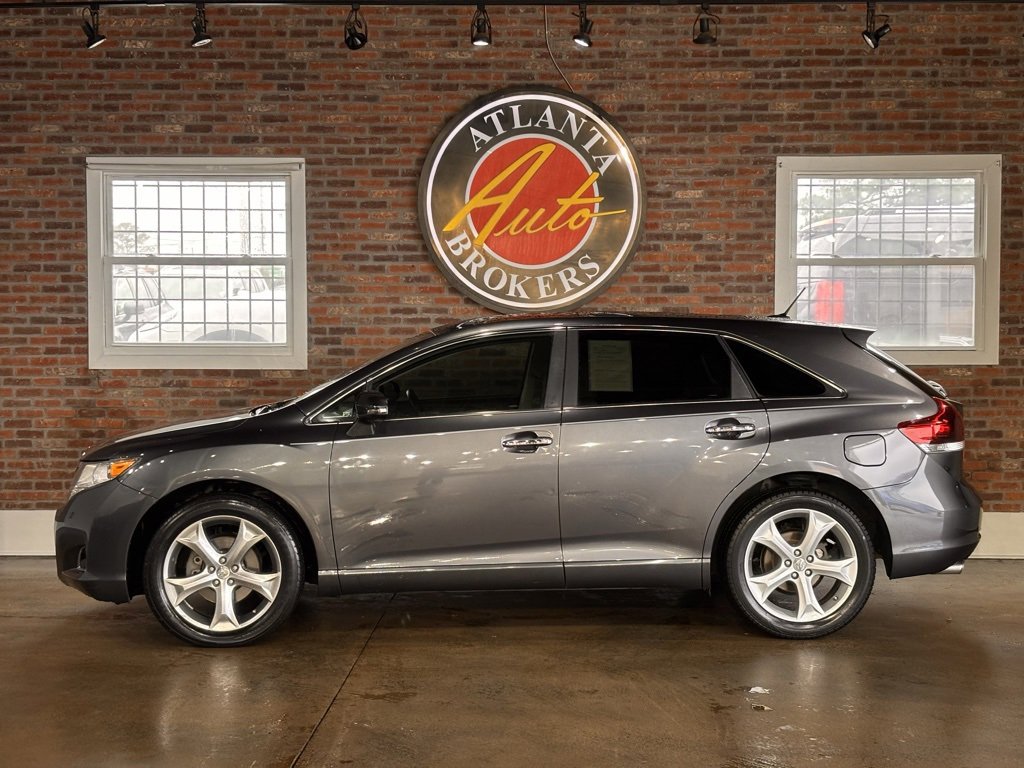 Used 2013 Toyota Venza XLE image 9