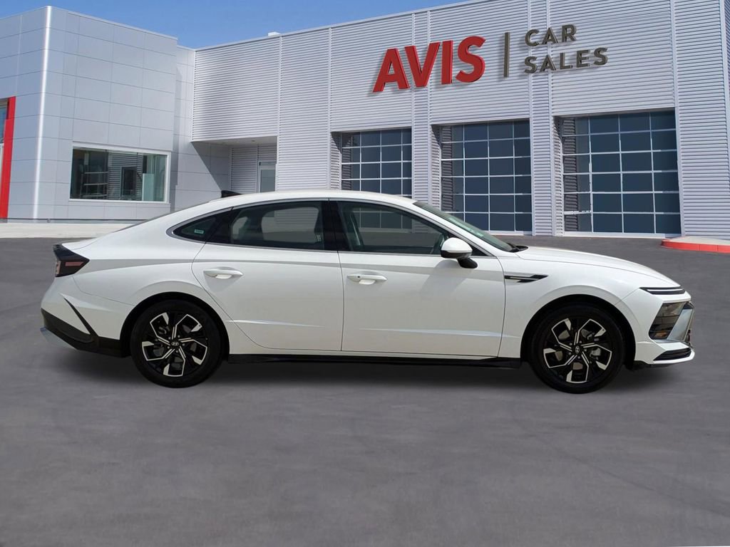 Used 2025 Hyundai Sonata SEL FWD image 5