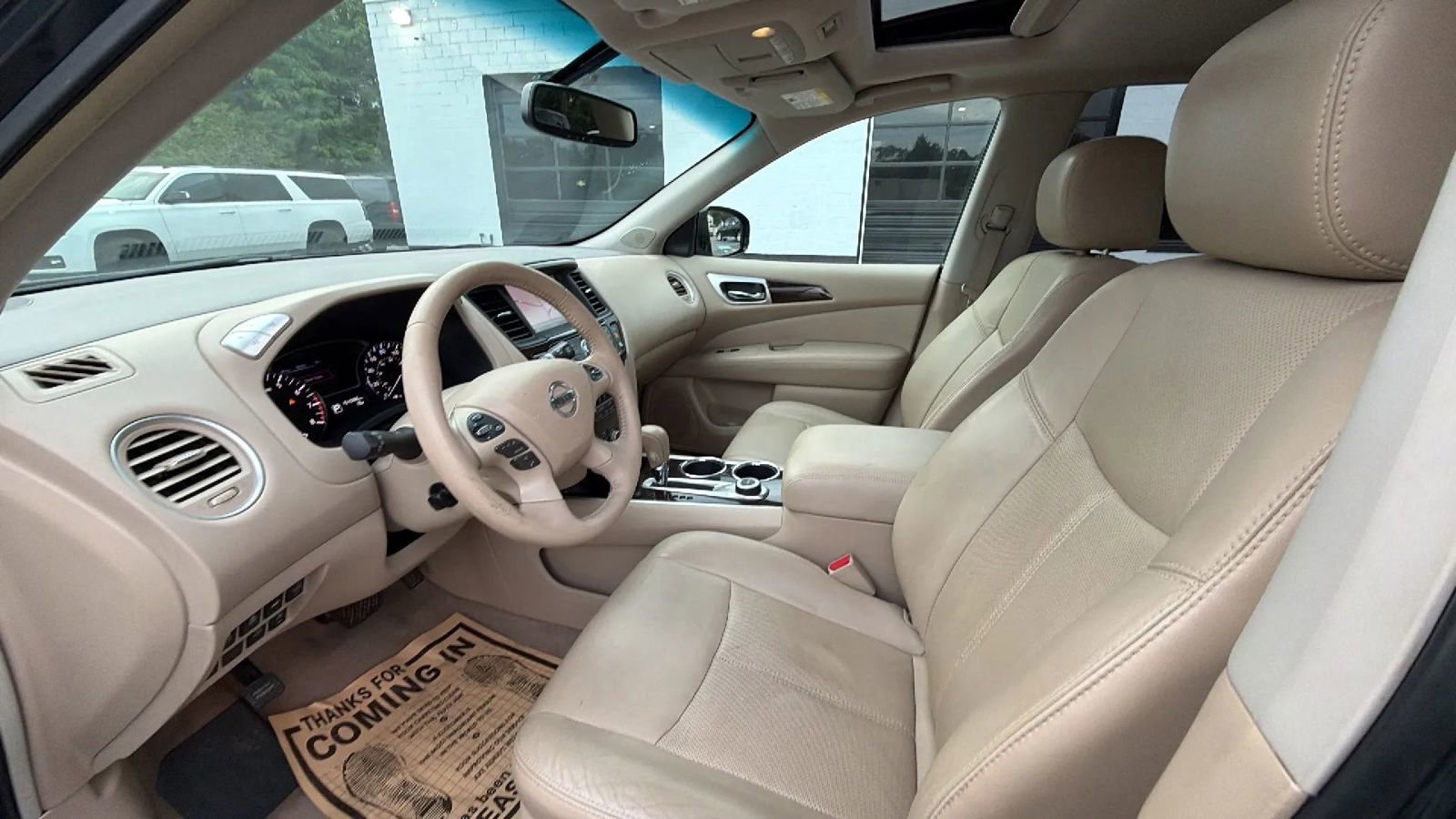 Used 2013 Nissan Pathfinder Platinum w/ Platinum Premium Pkg AWD/4WD image 17