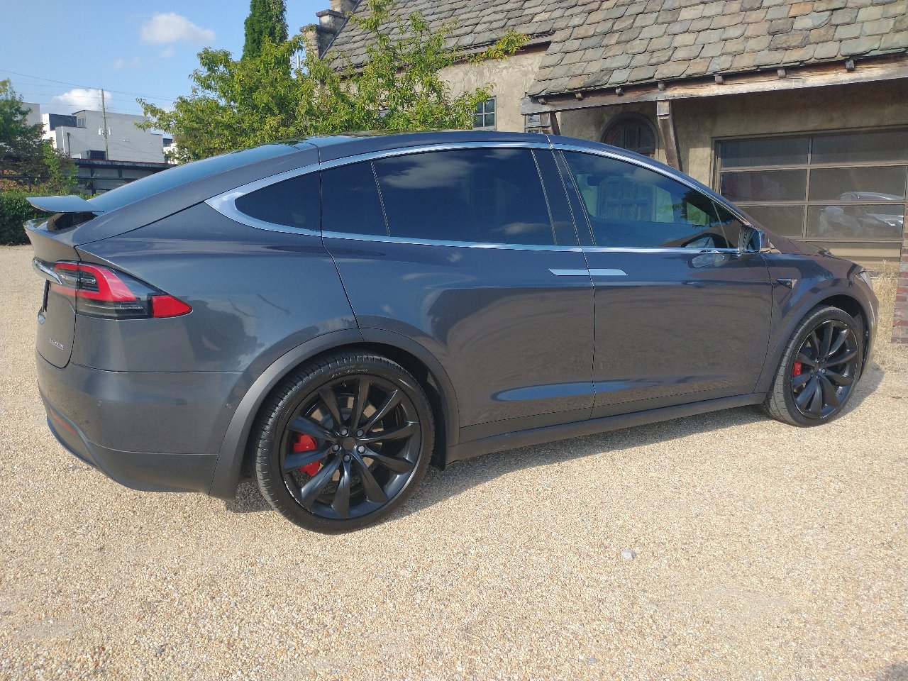 Used 2020 Tesla Model X Performance image 21