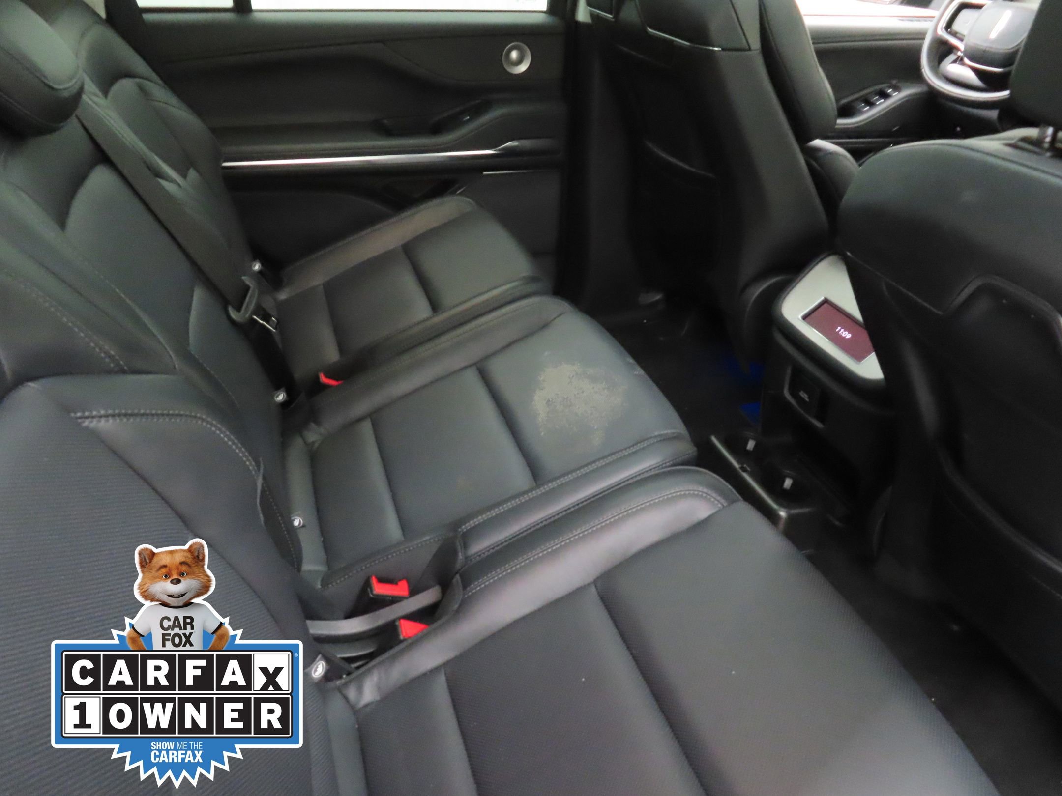 Used 2025 Lincoln Navigator Reserve image 28