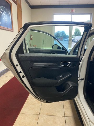 Used 2023 Honda Civic LX image 9