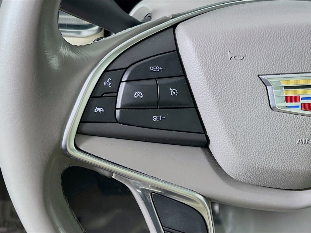 Used 2018 Cadillac XT5 Luxury image 10