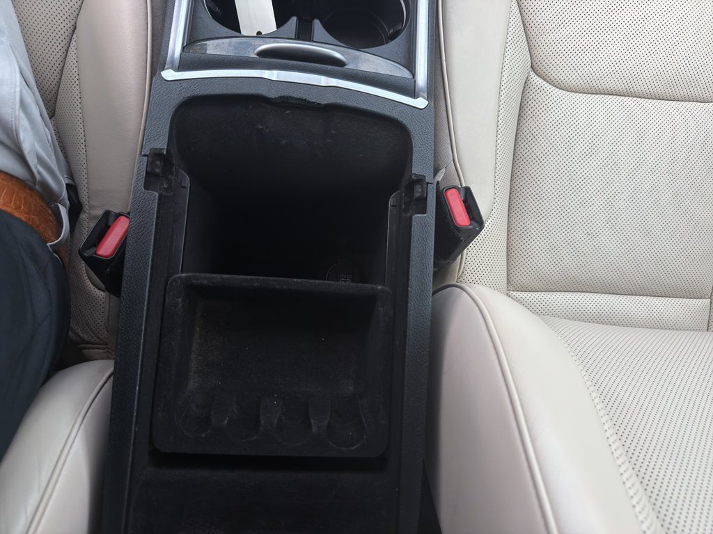 Used 2018 Chrysler 300 Limited RWD image 34