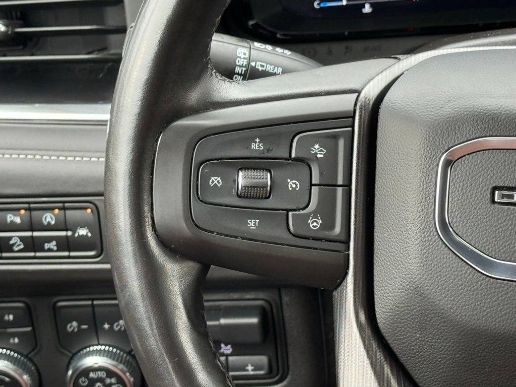 Used 2023 GMC Yukon Denali Ultimate w/ LPO, Floor Liner Package AWD/4WD image 29