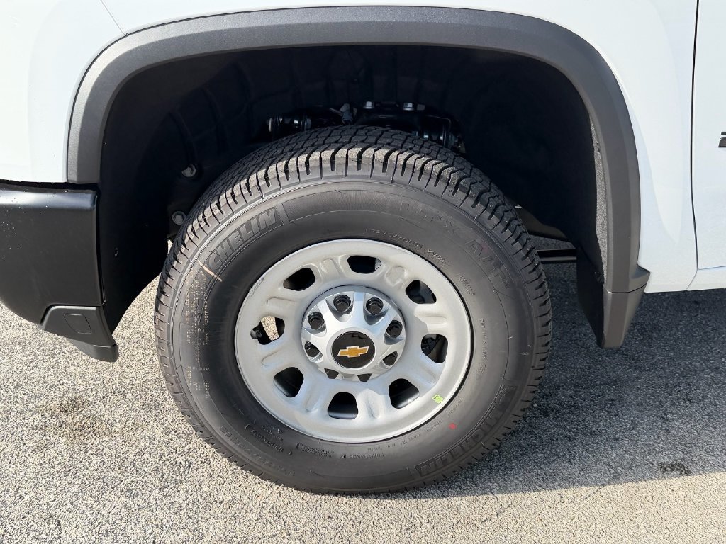 New 2026 Chevrolet Silverado 2500 W/T w/ WT Convenience Package AWD/4WD image 15