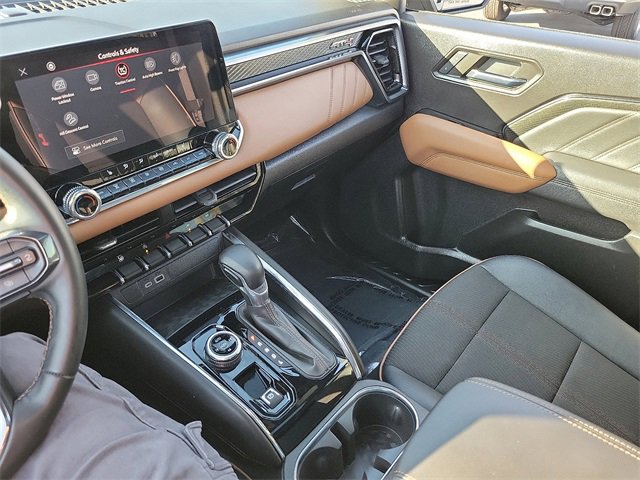 Used 2024 GMC Canyon AT4 image 15