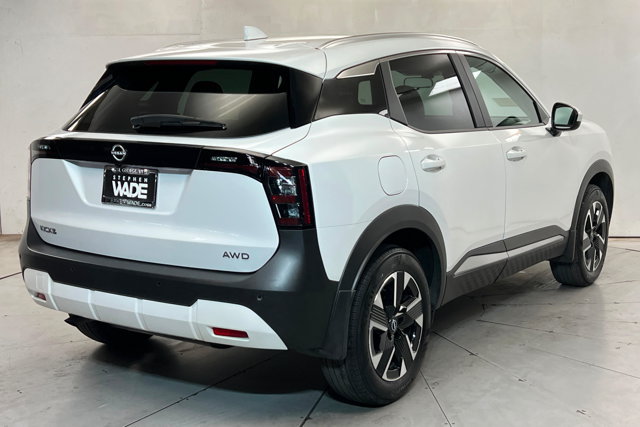 Used 2025 Nissan Kicks SV w/ SV Premium Package AWD/4WD image 5