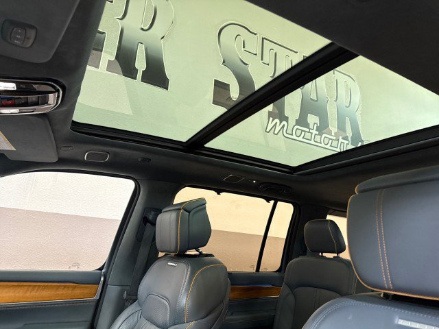 Used 2022 Jeep Grand Wagoneer Series II w/ Premium Group II image 22