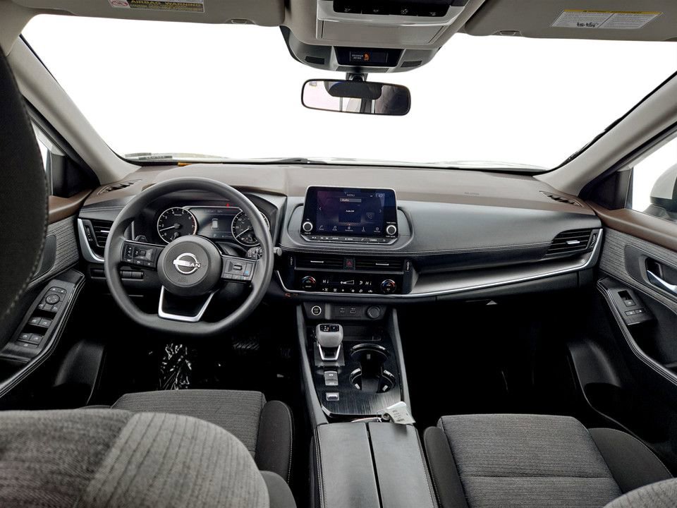 Used 2023 Nissan Rogue SV image 13