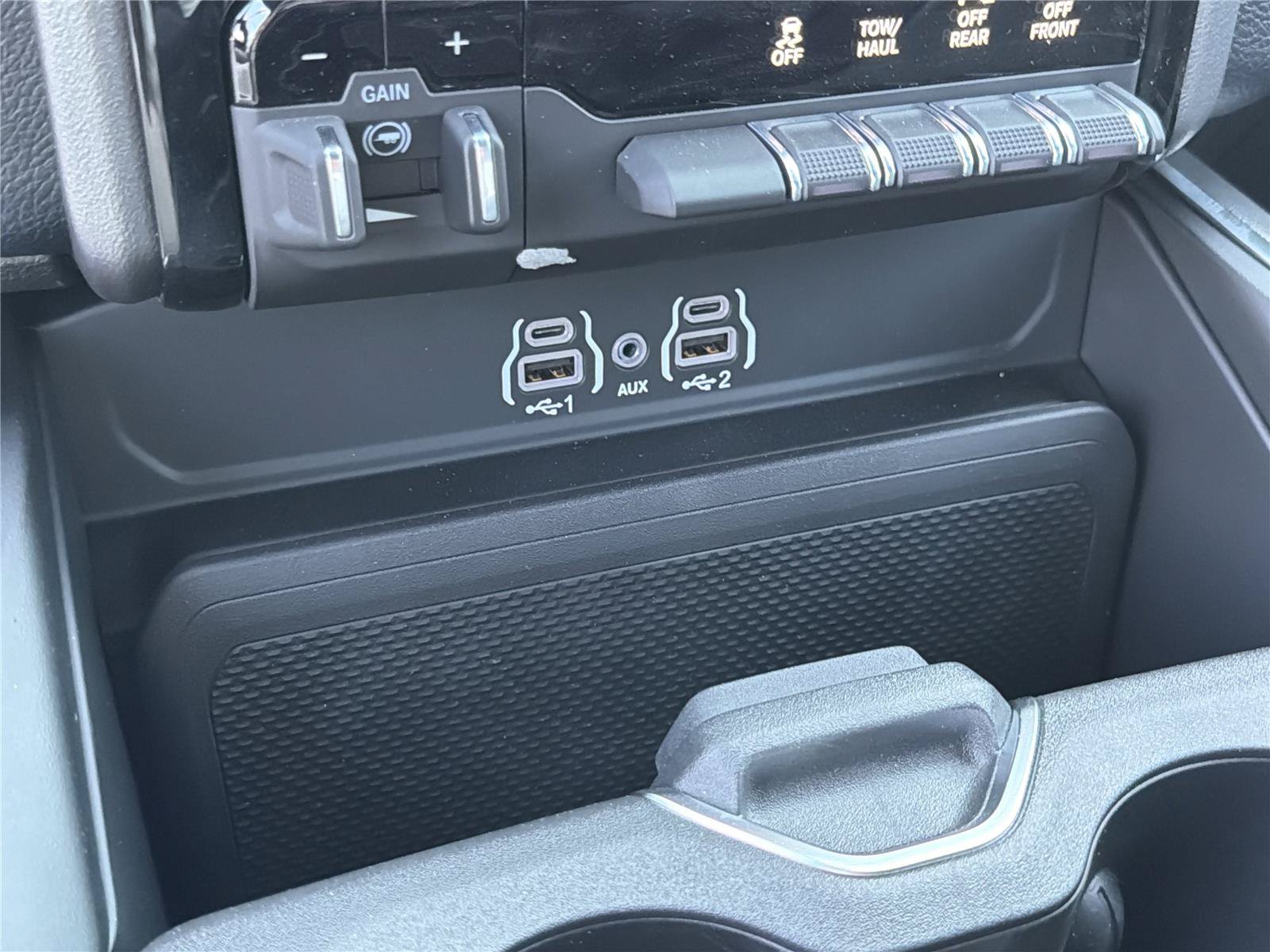 New 2026 RAM 2500 Big Horn AWD/4WD image 30
