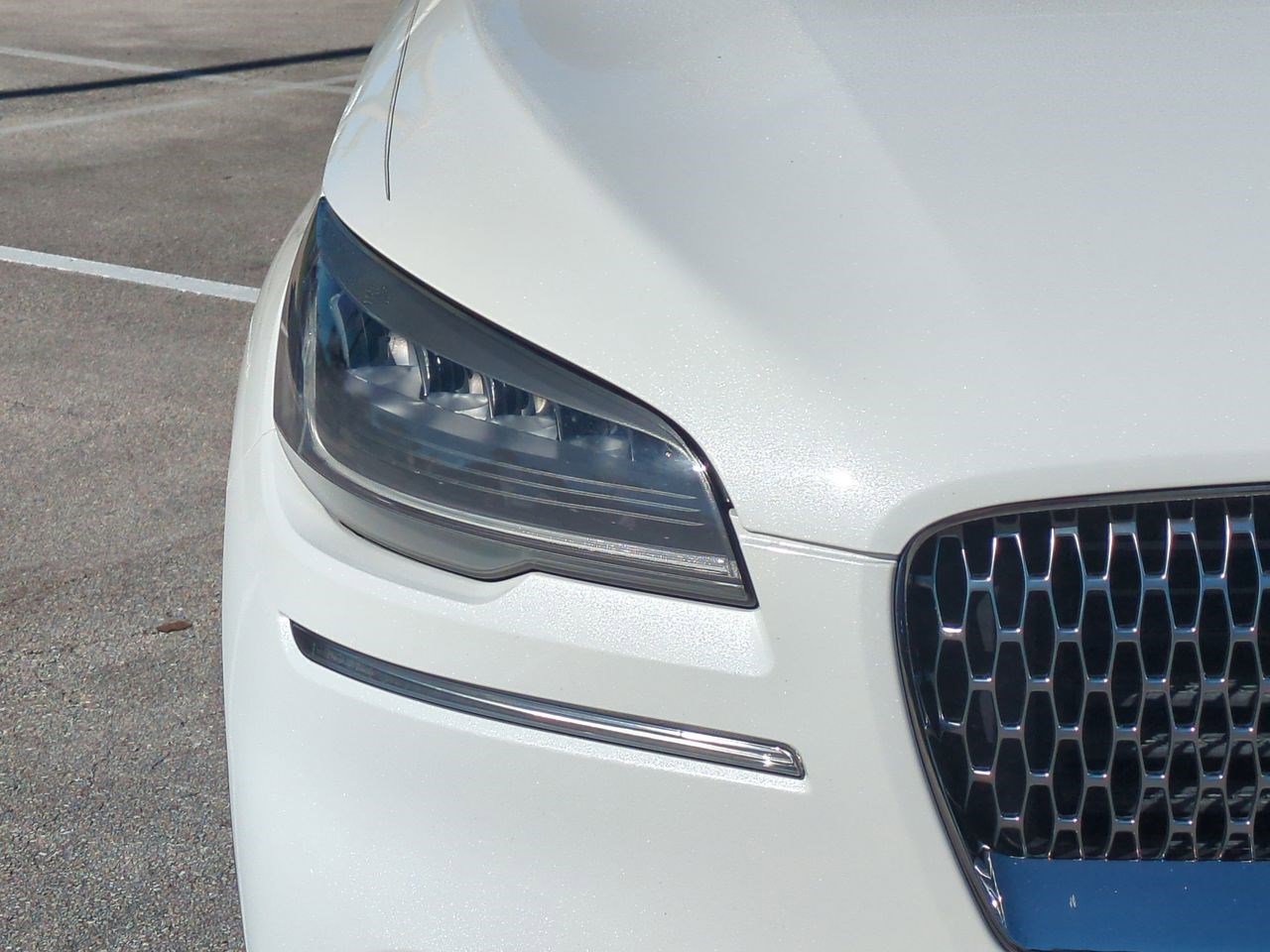 Used 2020 Lincoln Aviator Reserve w/ Elements Package Plus image 11