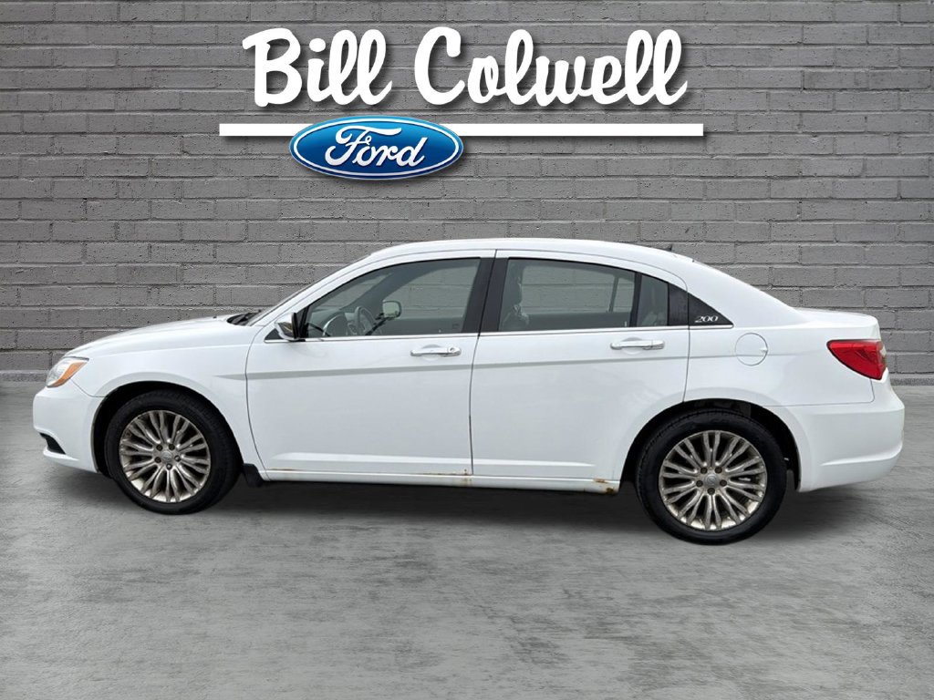 Used 2012 Chrysler 200 Limited FWD image 8