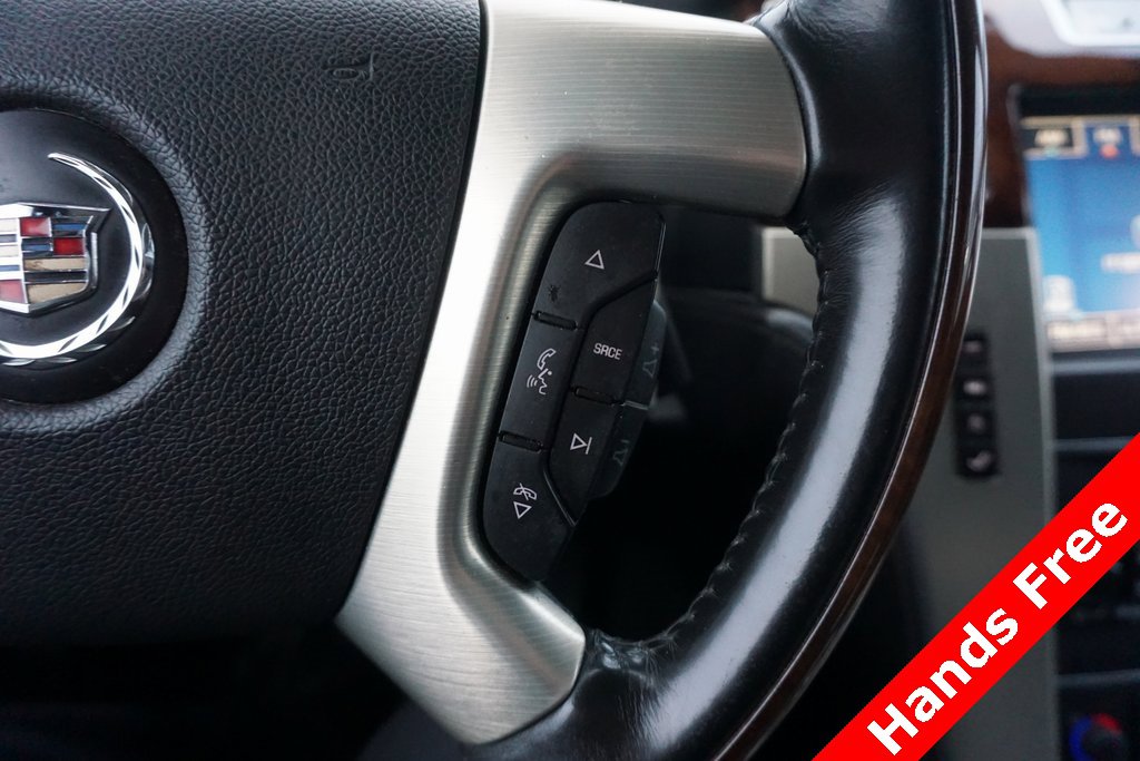 Used 2013 Cadillac Escalade Platinum image 4