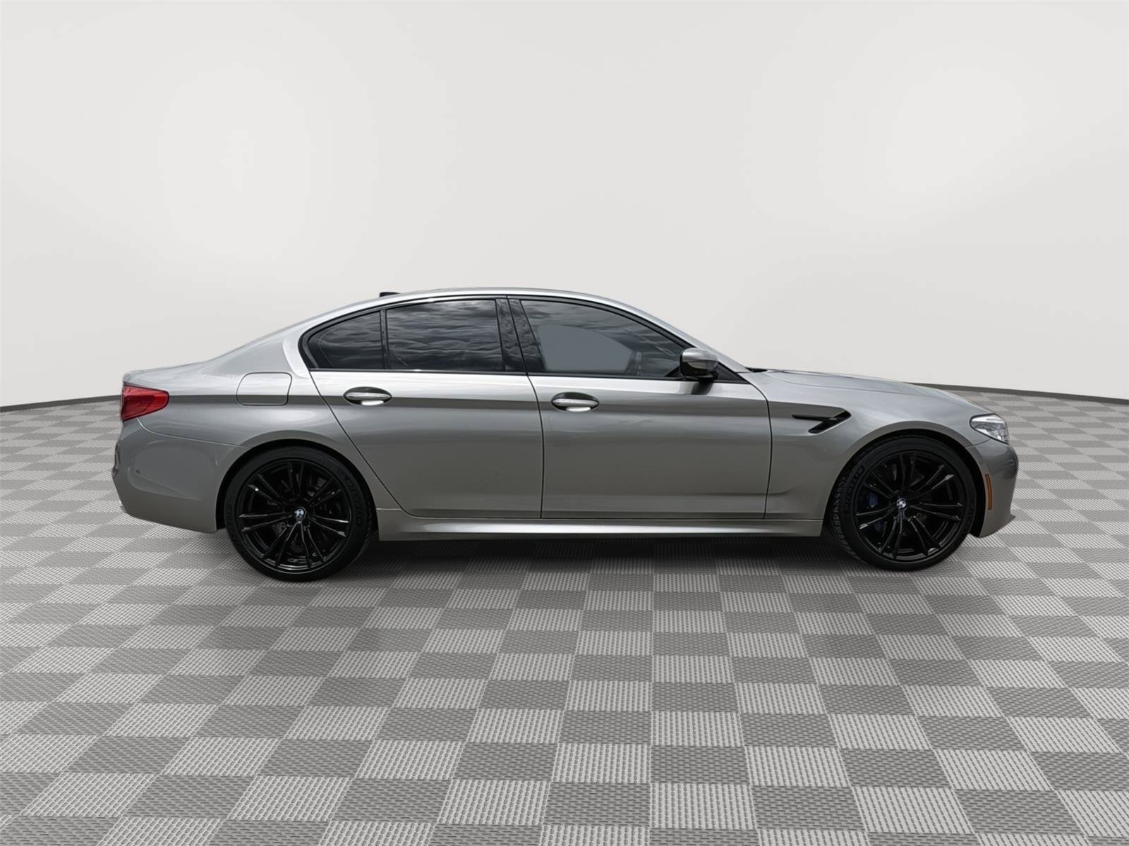 Used 2018 BMW M5 w/ Executive Package AWD/4WD image 6